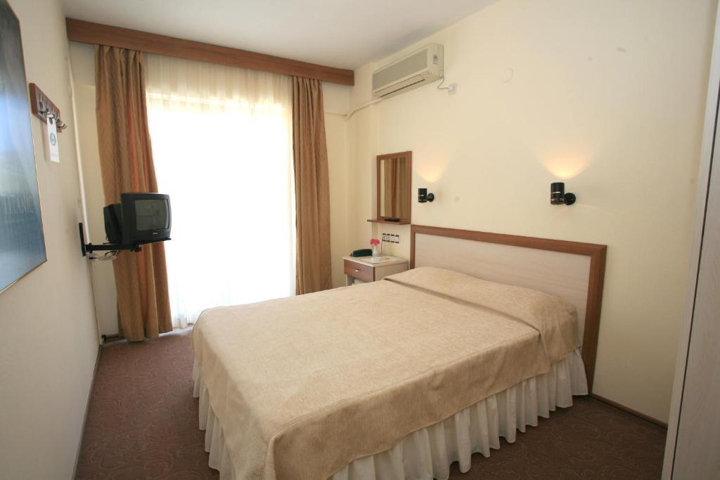 Saturn Hotel Kusadası Camera foto
