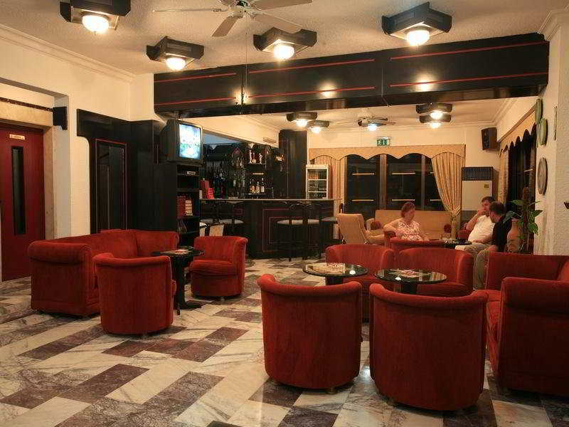 Saturn Hotel Kusadası Esterno foto