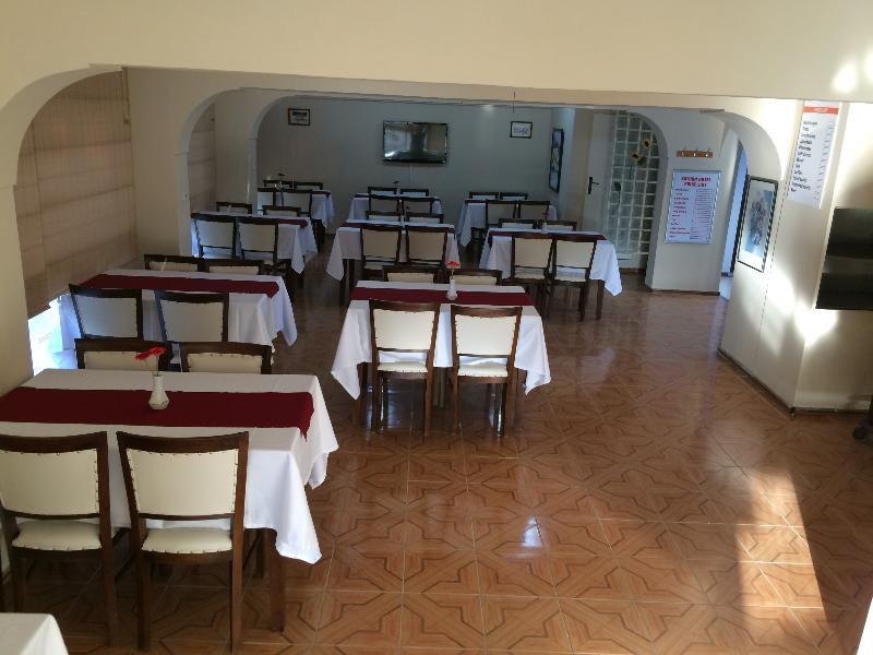Saturn Hotel Kusadası Esterno foto