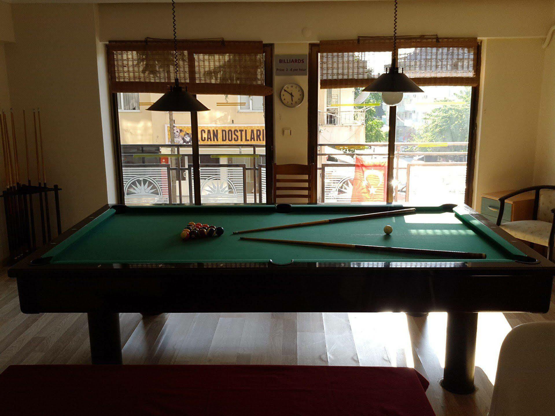 Saturn Hotel Kusadası Esterno foto