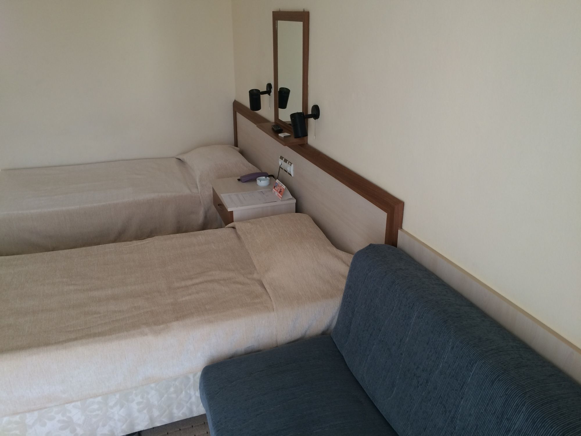 Saturn Hotel Kusadası Esterno foto